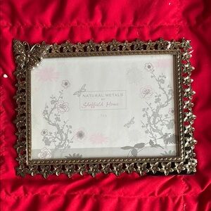 NWT Sheffield Home 7x5 Metal Frame